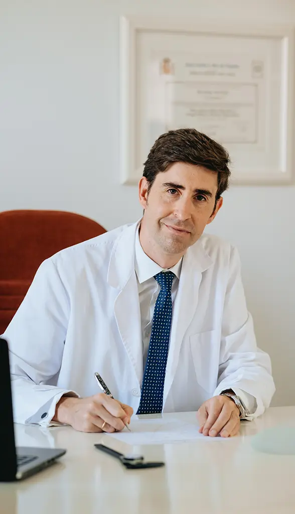 Dr. Jorge Aso, especialista en Cirugía Plástica, Estética y Reparadora