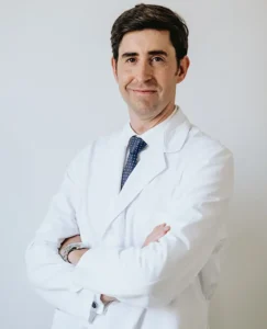 Doctor Jorge Aso, cirujano plástico en Madrid